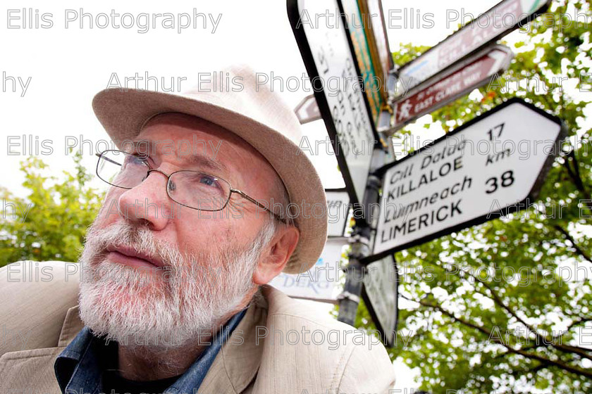 Scariff Festival 4 
 Poet and Novellist Dermot Bolger pictured in Scariffs Market Square during the Scariff Harbour Festival 2011.